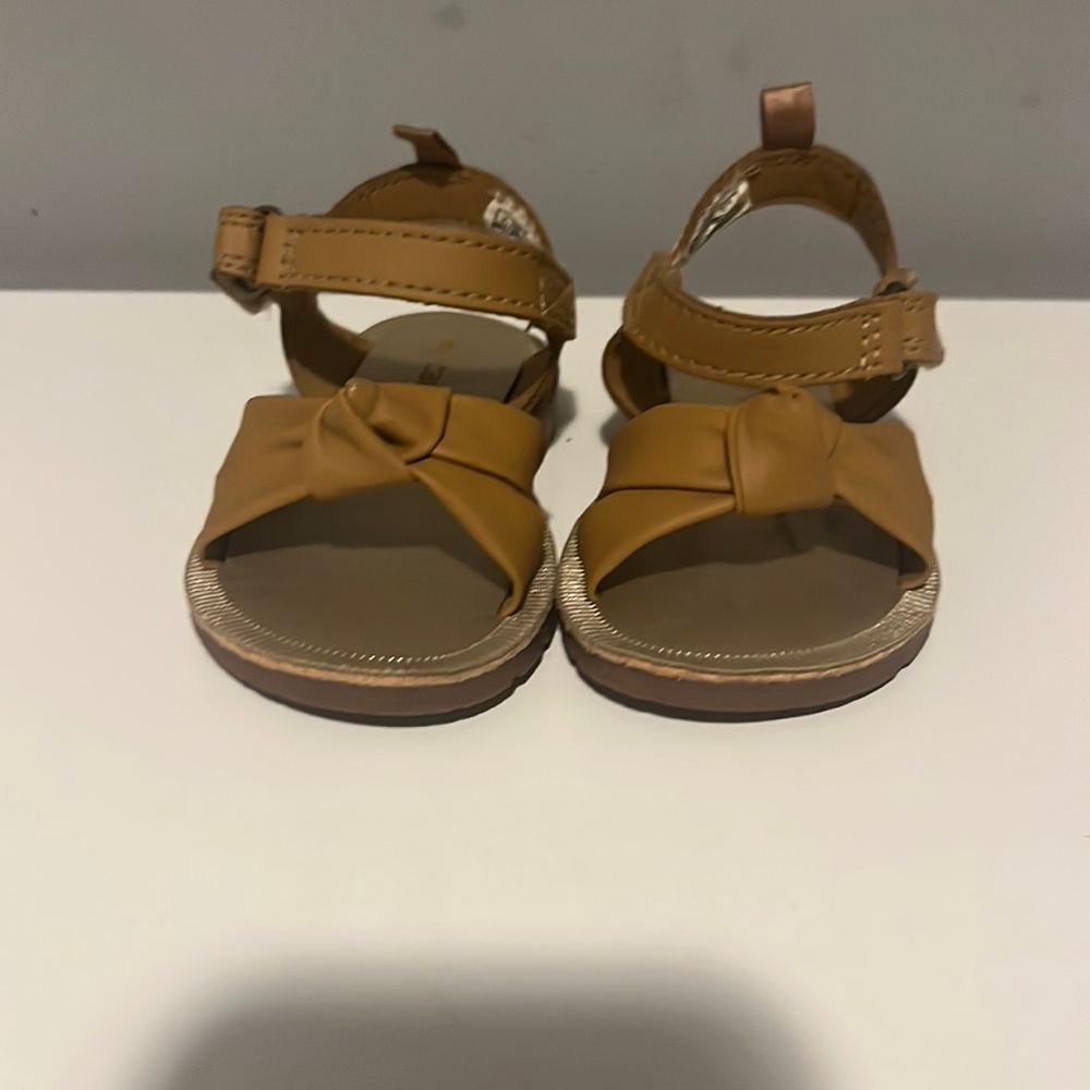 Size 4c brand new brown sandals